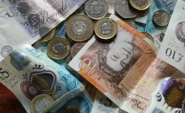 UK Fraud Cases Surge 17% with £629M in Losses in 2025